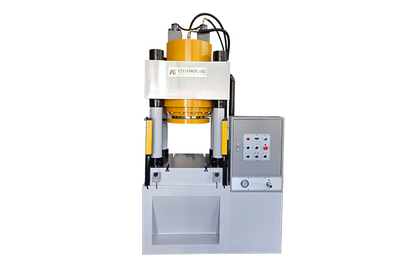 300吨四柱液压机